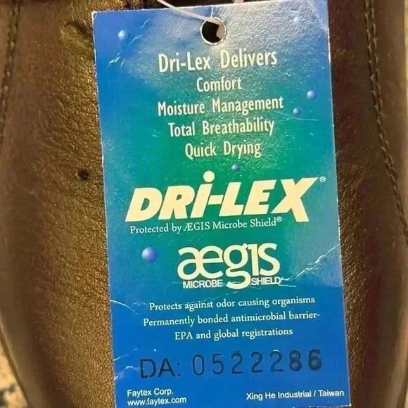 Drew women’s shoes, size 8W, NIB - Picture 7 of 7